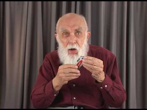 Youtube: James Randi Speaks: The Compass Trick