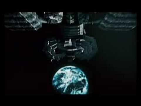 Youtube: Commercial UFO (2008) - Even Apeldoorn bellen - Centraal Beheer