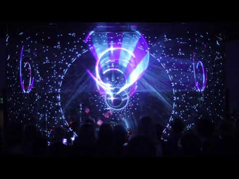Youtube: Ulver - A Fearful Symmetry (Live at Henie Onstad Kunstsenter)