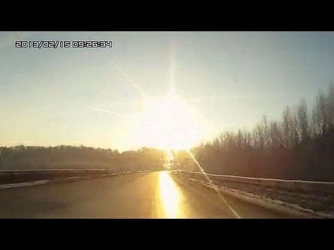 Youtube: Chelyabinsk (Russia) meteorite explosion
