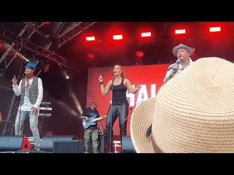 Youtube: Shalamar - There It Is @solihullsummerfest2970 2022