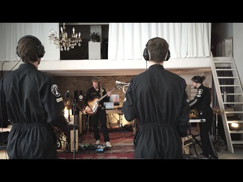 Youtube: ROCKET MEN - Berlin Session (Full Performance)