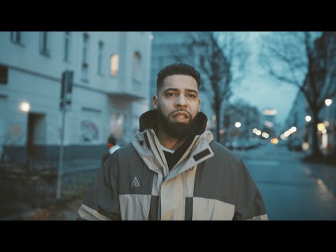 Youtube: Megaloh x Schwarzlicht x TACKA77 - Ficks die ich nicht mehr gebe (OFFICIAL VIDEO)