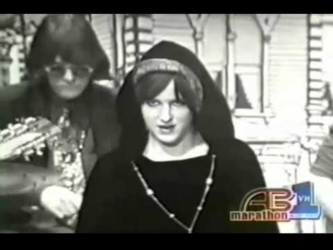 Youtube: Jefferson Airplane - White Rabbit and Somebody To Love, American Bandstand, 1967