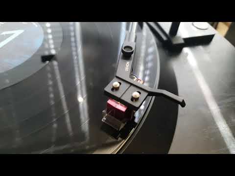 Youtube: Denon DP-37F  made in Japan &DL-110 mc