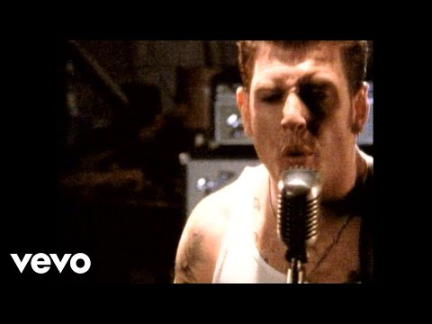 Youtube: Social Distortion - Bad Luck