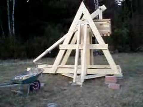 Youtube: Large trebuchet