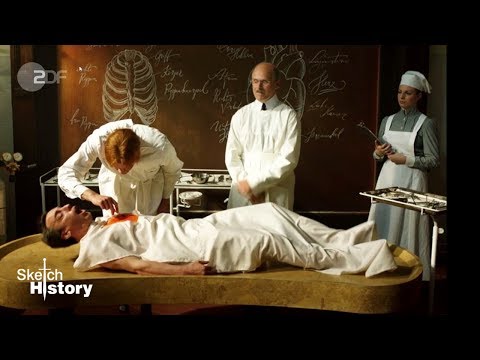 Youtube: Schnupperpraktikant vermasselt OP - NEUE STAFFEL Sketch History 2018 | ZDF