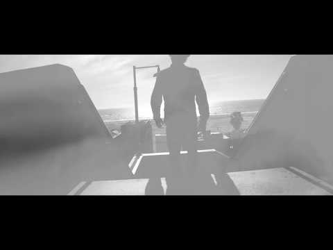 Youtube: Thomas Hien  - Slow Walking in the Sun