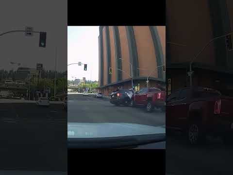 Youtube: Car kisses patrol unit in Tacoma, WA — talk about speed dating, lol#trucker530#funny#police#besafe