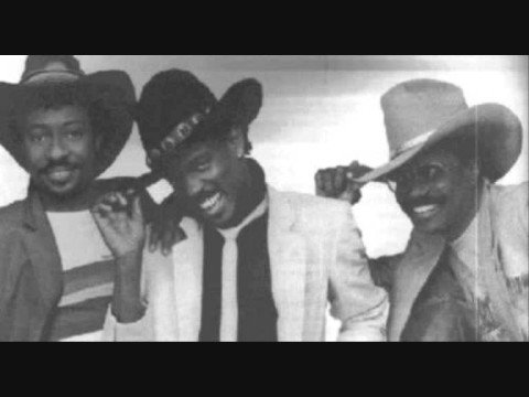 Youtube: Sweeter than candy - The Gap band