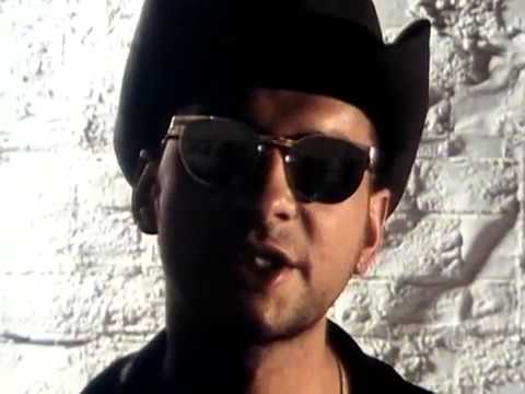 Youtube: Depeche Mode - Personal Jesus (Official Video)
