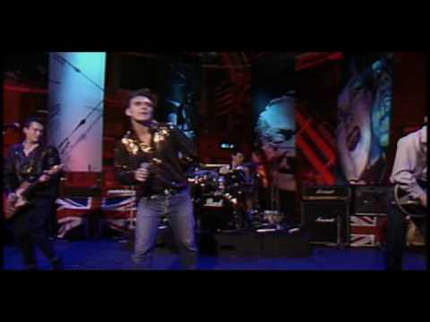 Youtube: MORRISSEY - suedehead - BBC 1992 (HQ)