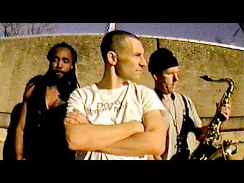 Youtube: Bleachers – Dirty Wedding Dress (Offizielles Musikvideo)