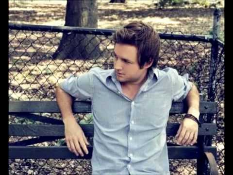 Youtube: Nick Howard - Falling For You (Acoustic) ♥