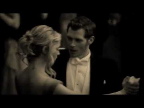 Youtube: Kiss Me - Klaus and Caroline