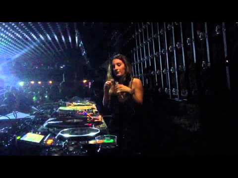 Youtube: ANETHA B2B EXAL @ FAUST, PARIS