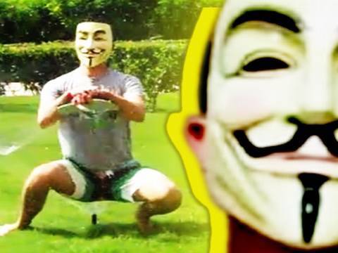 Youtube: ICH HASSE EUCH ALLE! 3D (HATER PARODIE)