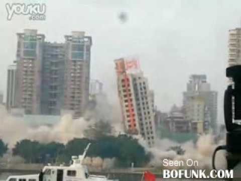 Youtube: Skyscraper Demolition FAIL Video.flv