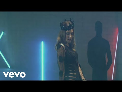 Youtube: Daya - Sit Still, Look Pretty