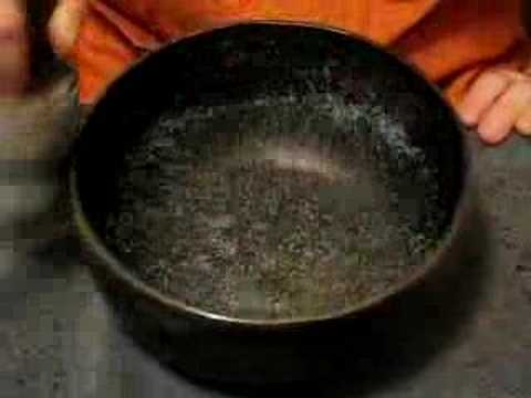 Youtube: tibetian singing bowl, water inside