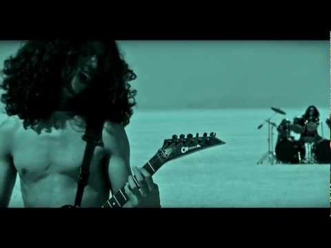 Youtube: Iranian Metall band Aliaj  "paper moon"