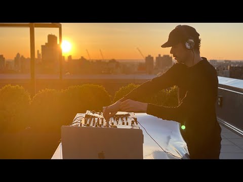 Youtube: Wake Your Mind Sessions 004 NYC Rooftop Set (06.05.2020)