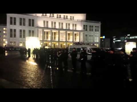 Youtube: Polizei löst LEGIDA-Kundgebung in Leipzig auf, 9.2.2015