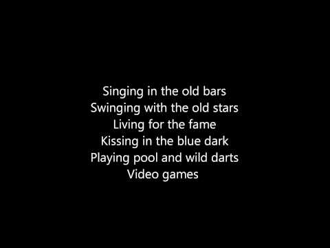 Youtube: Lana del Rey - Video Games [lyrics]
