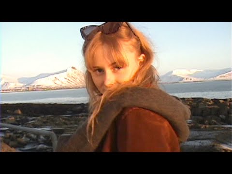Youtube: Elín Hall - Dalurinn (Official Video)
