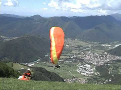Youtube: Paragliding  collision with a UFO