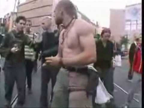 Youtube: Techno Viking vs Knorkator