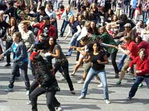 Youtube: Flashmob Michael Jackson Köln / 29.08.2009