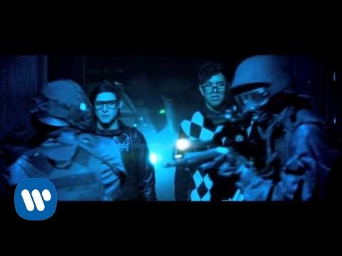 Youtube: Skrillex & Alvin Risk - Try It Out (Official Music Video)