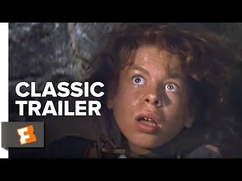 Youtube: Willow Official Trailer #2 - Val Kilmer, Warwick Davis Movie (1988) HD