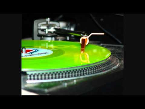 Youtube: Sunbeam - Outside World  (2009  Club Mix)