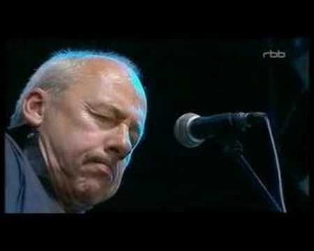 Youtube: Mark Knopfler - Brothers in arms [Berlin 2007]