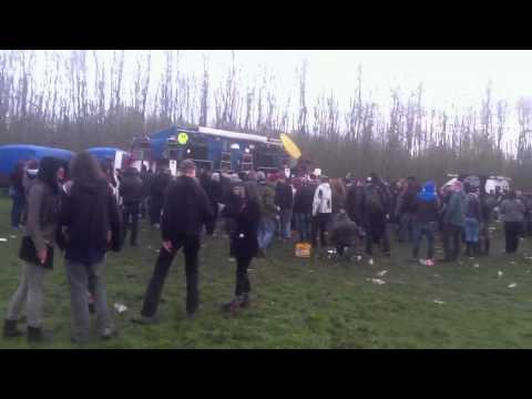 Youtube: Teknoparty zevenbergen 14-04-2012