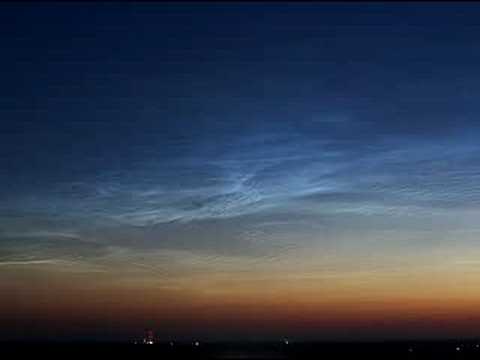 Youtube: Leuchtende Nachtwolken des 2. Juli 2008 (Vergrösserung)