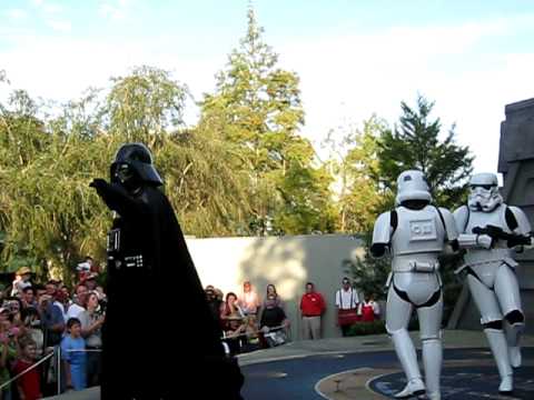 Youtube: Vader Dances to Hammer You Can't Touch This Dance: Star Wars weekends 2009 Disney