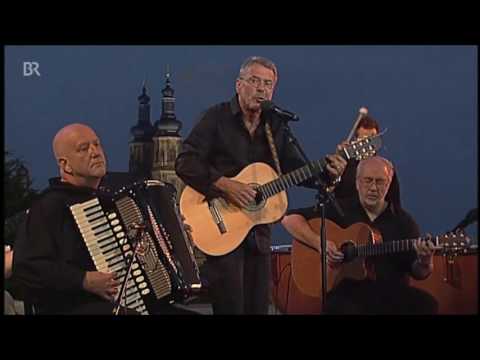 Youtube: Reinhard Mey -  Ich bring dich durch die Nacht -  Live 2009