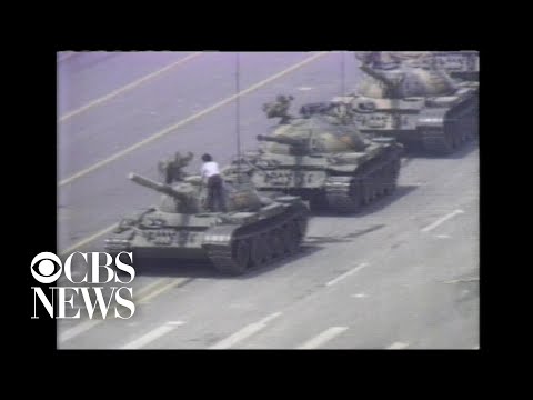 Youtube: 1989: Man stops Chinese tank during Tiananmen Square protests