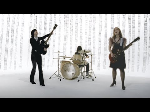 Youtube: Sleater-Kinney - Jumpers [OFFICIAL VIDEO]