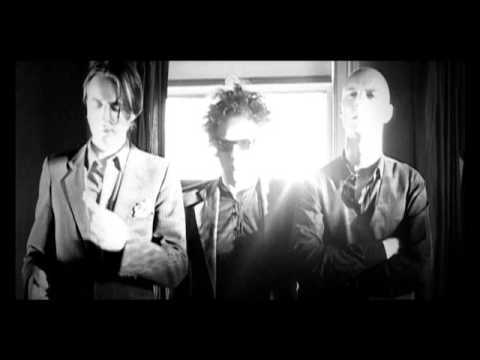 Youtube: Madrugada (Duet with Ane Brun) - Lift me
