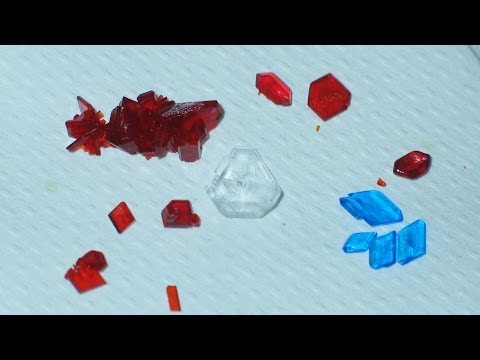 Youtube: Kristalle züchten (Growing crystals)