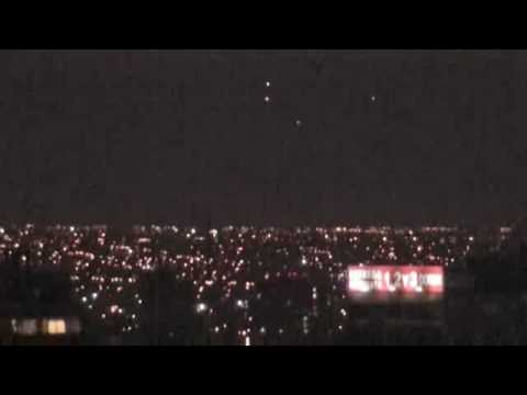 Youtube: OVNI / UFO - Santiago de Chile - Diciembre 4, 2008 21:30hrs.