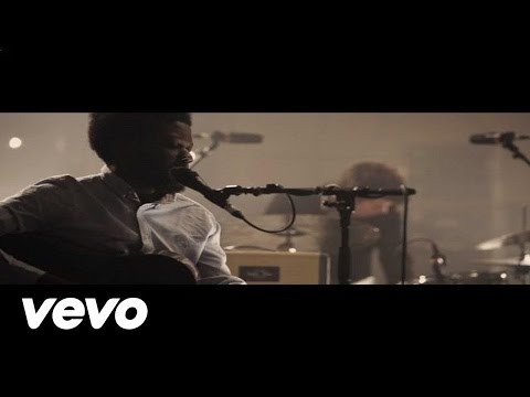 Youtube: Michael Kiwanuka - Home Again (Live At Hackney Round Chapel)