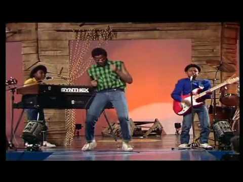 Youtube: Musical Youth - Pass the Dutchy 1982