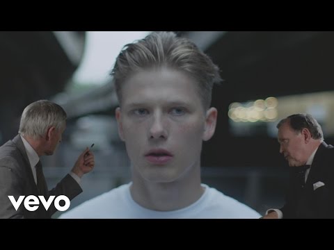 Youtube: Nothing But Thieves - Trip Switch (Official Video)