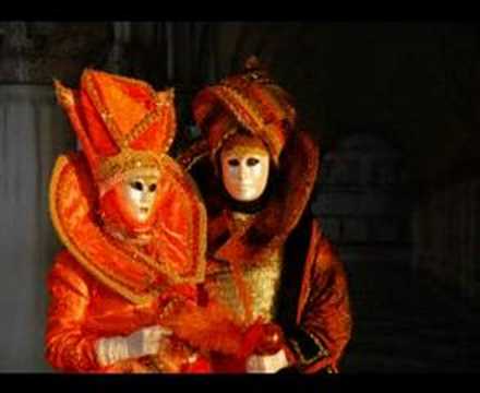 Youtube: Carnevale di Venezia - The Bayer Family -